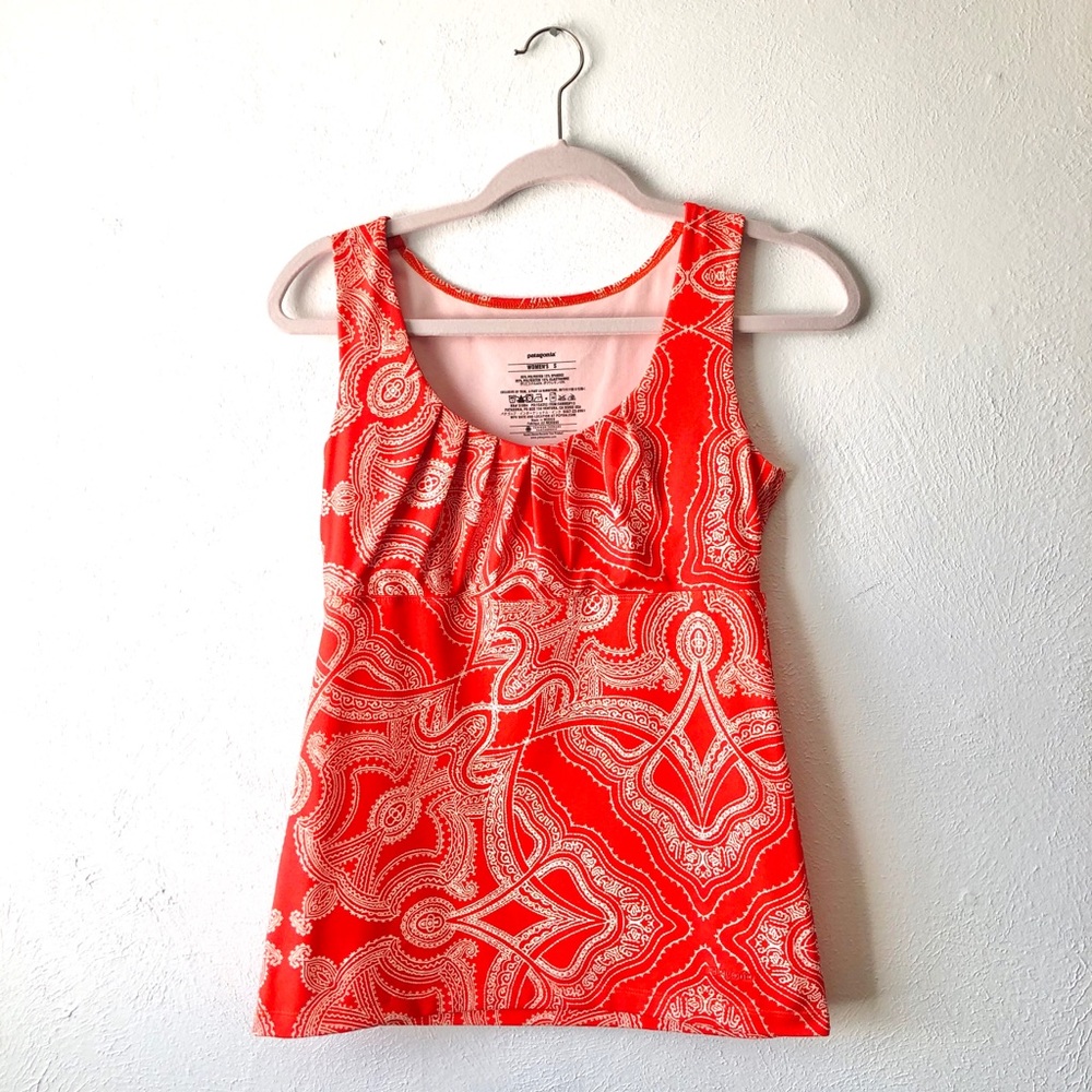 🎉 Final Price Patagonia orange cream tank top D2
